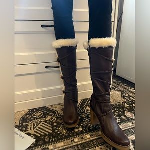 Amazing BCBGIRLS Tall boots with the fur! 8 1/2….